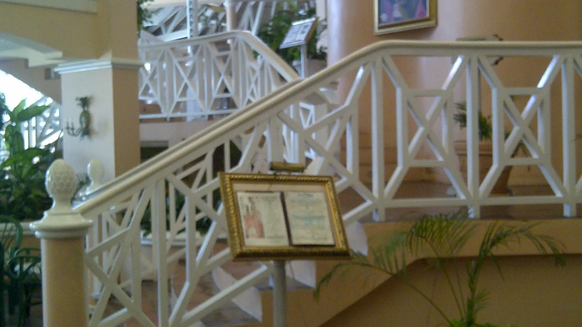 Coco Reef Resort & Spa Crown Point