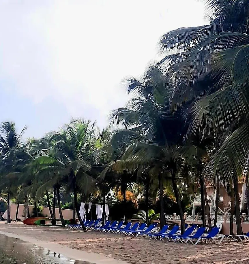 Coco Reef Resort & Spa Crown Point