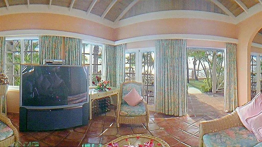 Coco Reef Resort & Spa Crown Point