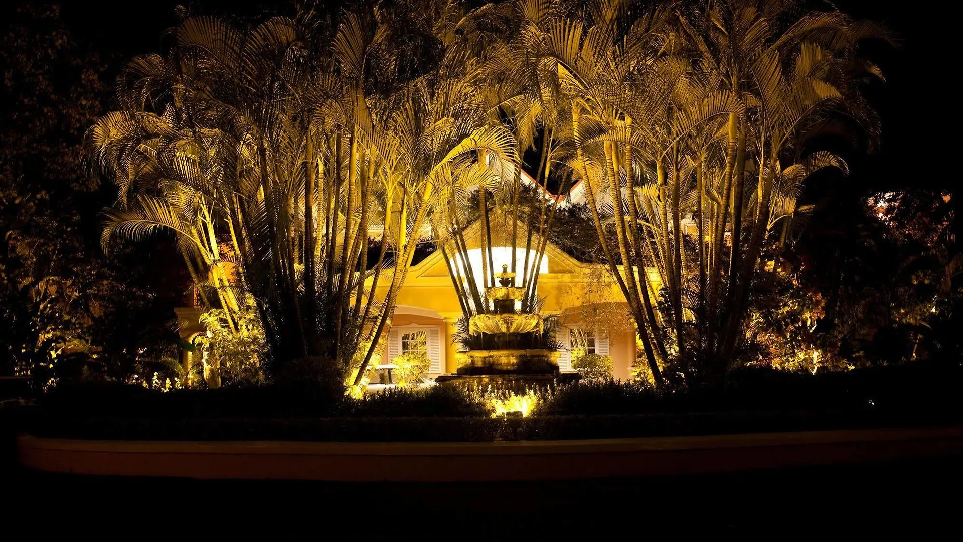 Coco Reef Resort & Spa Crown Point